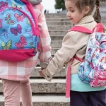 Lei na Paraíba limita peso das mochilas escolares para proteger saúde de estudantes