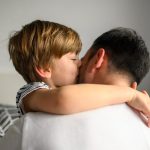 Afeto agora é Lei: a nova “cota” de carinho e presença na vida dos filhos