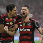 Flamengo vence Palmeiras e mantém pressão feroz no topo do Brasileirão
