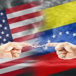 O delivery de democracia e o piquenique nos escombros: A noite em que o Big Stick ganhou lentes de visão noturna