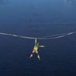 Vídeos mostram travessia sobre o Rio São Francisco: campeão mundial desafia a gravidade em Juazeiro