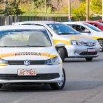A rota da desburocratização: o fim das autoescolas de vidro