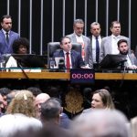 Câmara blinda consumo de igrejas e amplia isenção tributária para templos