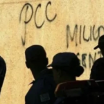 O domínio do medo: crime organizado dita o ritmo da vida em bairros brasileiros