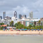 O redemoinho circular de Tambaú: Entre o peixe frito e o concreto de grife