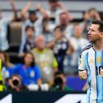 A história reescrita em Dallas: Messi perde pênalti, mas quebra recorde histórico em classificação argentina