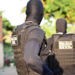 Chefia do Comando Vermelho é presa no Ceará após ameaçar irmão de prefeito