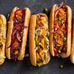 Felicidade em formato de tubo: o doce autoengano do cachorro-quente americano