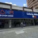 O dono da lotérica que virou milionário junto com os próprios clientes
